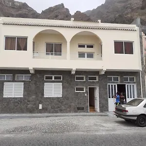  Alojamento de Acomodação e Pequeno-almoço O Recanto Cabo Verde